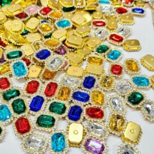 10x14mm Acrylic Rectangle Claw Rhinestones with Crystal Halo Setting main image 10x14mm Acrylic Rectangle Claw Rhinestones with Crystal Halo Setting main image