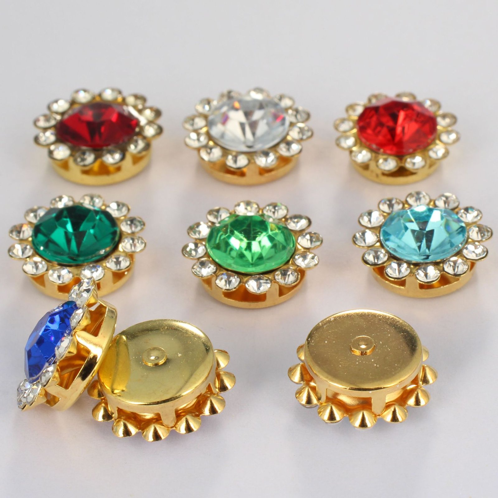 10 mm Sunflower Acrylic Sew-on Rhinestone Buttons with Crystal Halo Setting main image 10 mm Sunflower Acrylic Sew-on Rhinestone Buttons with Crystal Halo Setting main image
