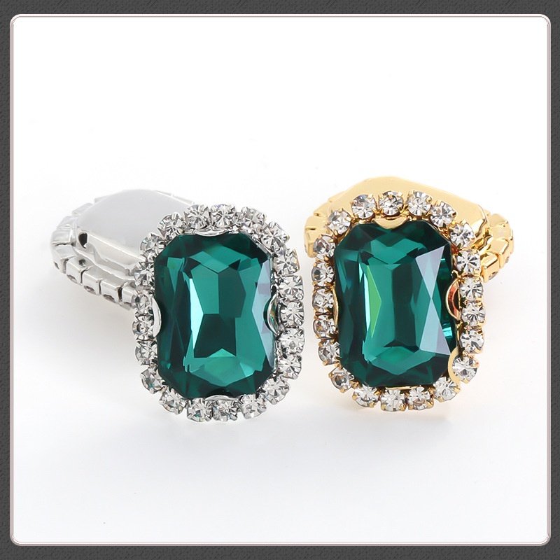 Peacock Green