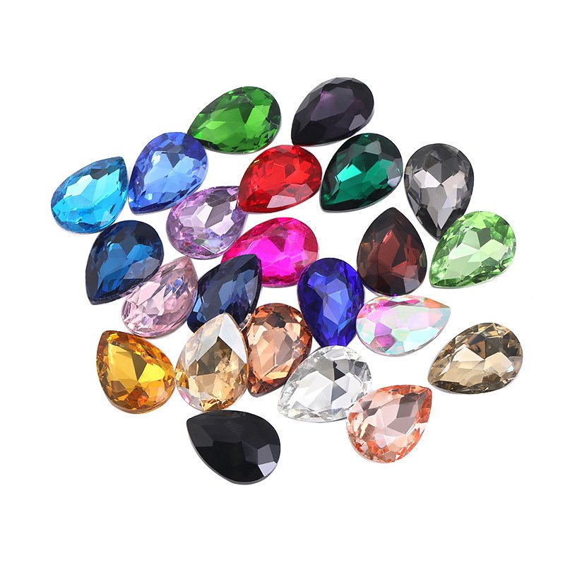 Pear Drop Glass Point Back Rhinestones in 6×8mm, 7×10mm, 10×14mm & 13×18mm gallery image 2 Pear Drop Glass Point Back Rhinestones in 6×8mm, 7×10mm, 10×14mm & 13×18mm gallery image 2