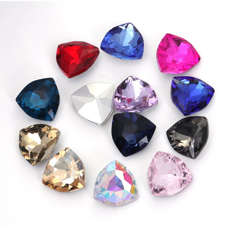 12mm Rounded Triangle Glass Point Back Rhinestones for Phone Cases & Accessories gallery image 3 12mm Rounded Triangle Glass Point Back Rhinestones for Phone Cases & Accessories gallery image 3